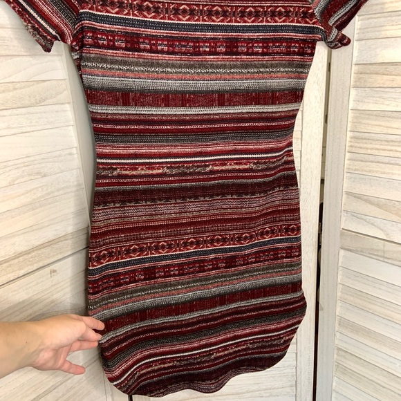 Papaya Burgundy Gray Striped Print Off Shoulder Bodycon Mini Dress L - Picture 7 of 11